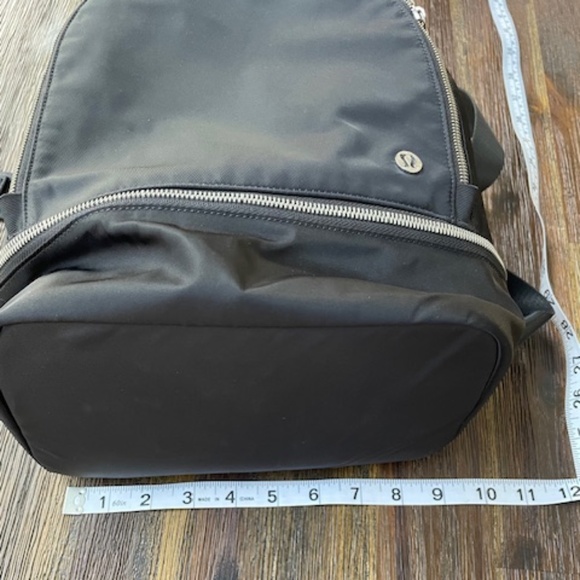 Lululemon City Adventurer Backpack Mini 11L EUC - Picture 8 of 11